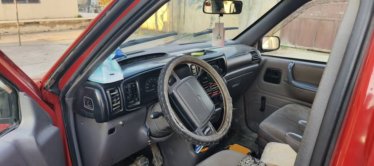 للبيع سيارة كلايزر 94 السعر 46
موبايل ***********
***********
