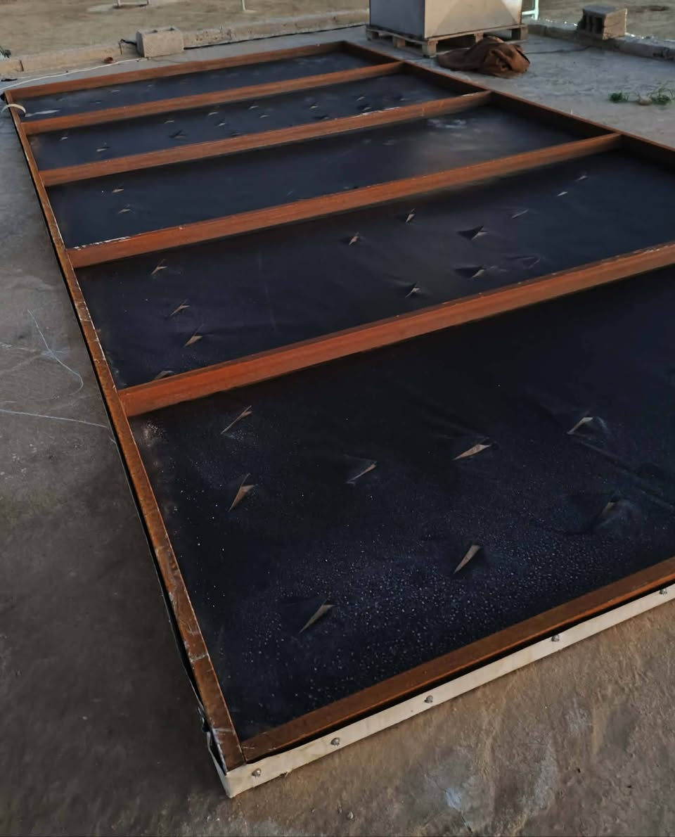 اللبيع زوايا ثخان الطول 6 م / و العرض 3 م/ السعر الصوره 75 الف
العنوان الصكره
***********
