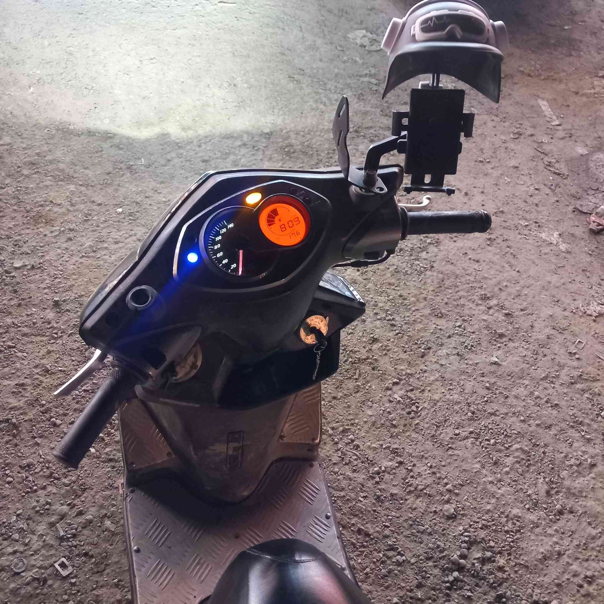 السلام عليكم
دراجة سكنس محرك خير من الله للبيع او مراوس فورزه ٠٩

 مكانك  ابو غريب 
٨٧٥ الف


**إذا كنت صاحب هذا الإعلان وتريد حذفه لأي سبب، رجاءا أرسل رسالة إلى الدعم الفني**