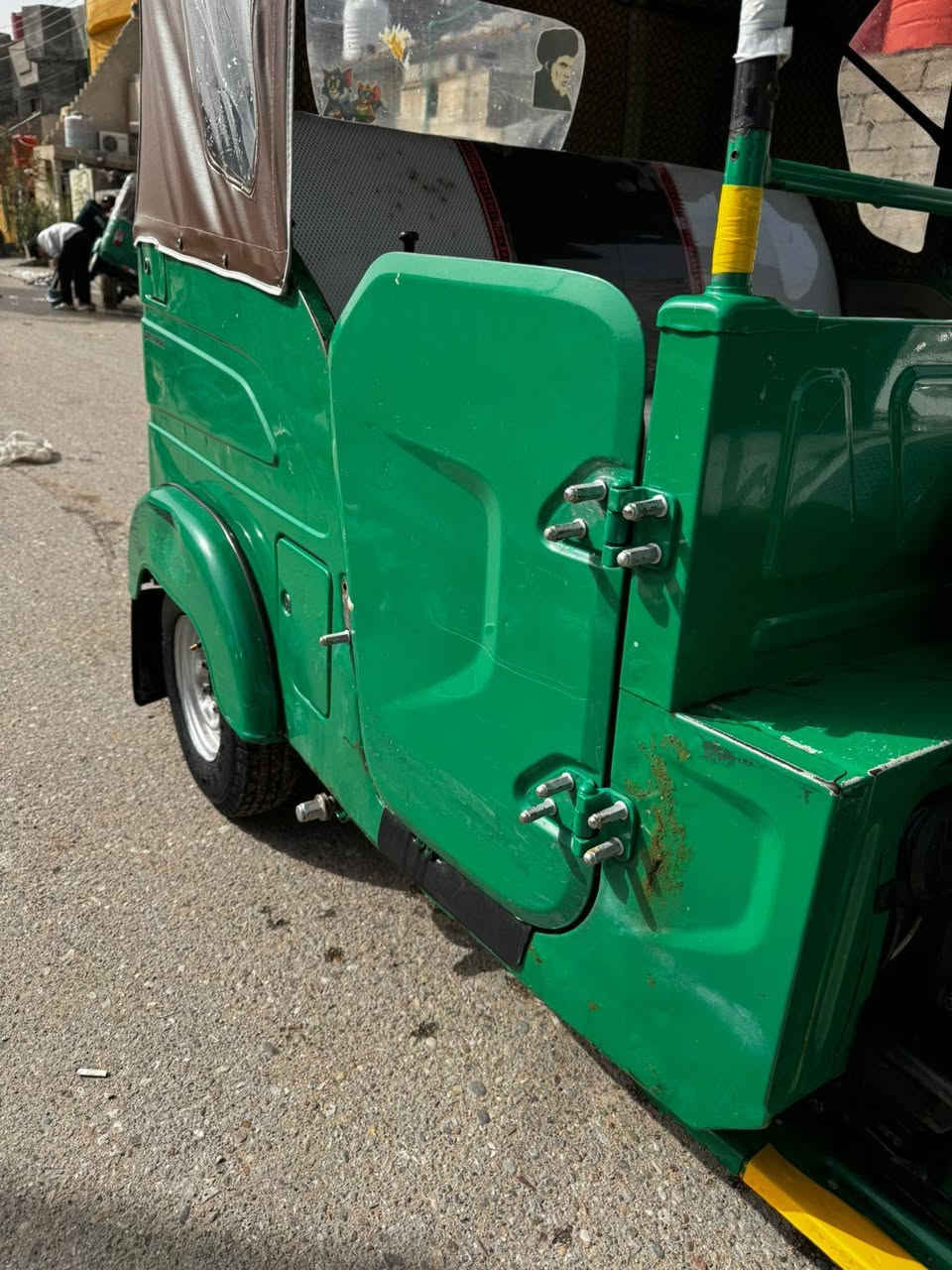 السلام عليكم تكتك 2021/8 شهر ثامن
التفاصيل تكتك مفتوحة وبيها لغد مرجعينه حار شغل بلاد 

تكتك ماناقصها اي شي كبل للشارع ارقام نكليزي سعر 6600سته وستميه وبيها مجال

رقمي ***********مكاني قبله
