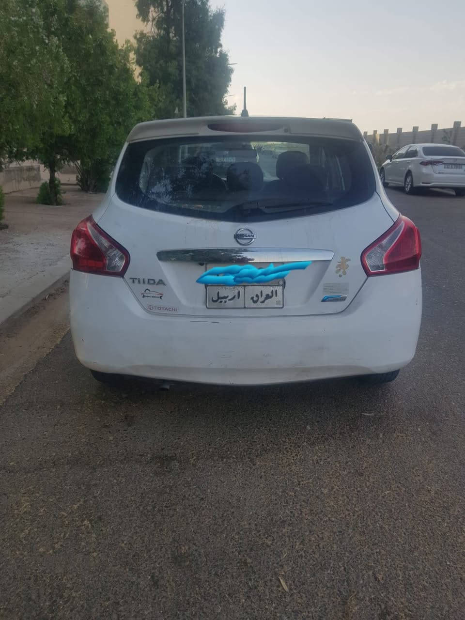 سيارا نيسان تيدا موديل2014 خليجي والاضرار موضحة بالصور وبدون صبغ مكان اربيل سعرها 9500$ وبيها مجال للشراي الاتصال على الرقم
***********
