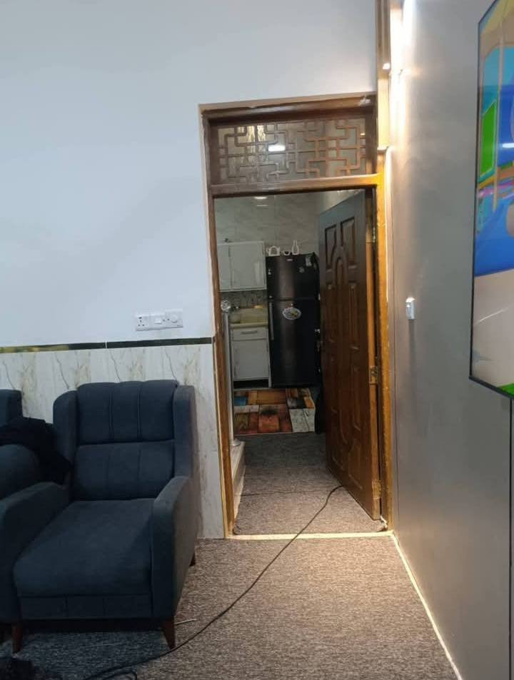 السلام عليكم 
دار60متر للبيع طابقين 
العنوان .بغداد الكرخ .منطقة المواصلات
السعر 65مليون 
للاستفسار الاتصال 
على الرقم الموجود 
***********
يوجد واتساب
