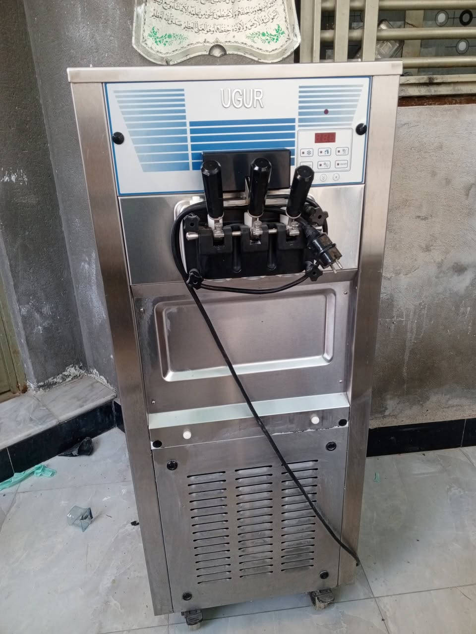 تصفية محل مرطبات المكائن للبيع
بستره صناعيه 60لتر /1
انتاجيهDS إيطالي عدد /1 
مع الشلال
سوفت تركي عدد 1
ماكنة ازبري ايطاليا ثلاث احواض/1
عارضة ايطاليه 12 بلنكات عدد/ 1
بلنكات حديد عدد /18
عارضة تجميد ايطاليه افقيه /1
ميز عرض عدد2 طول 3م /1.5 م
ميز جلوس منوع عدد6 /كراسي عدد 16 

علمآ جميع المواد استعمال قليل
*********** ابوالحسن 

📍عنوان البصره
