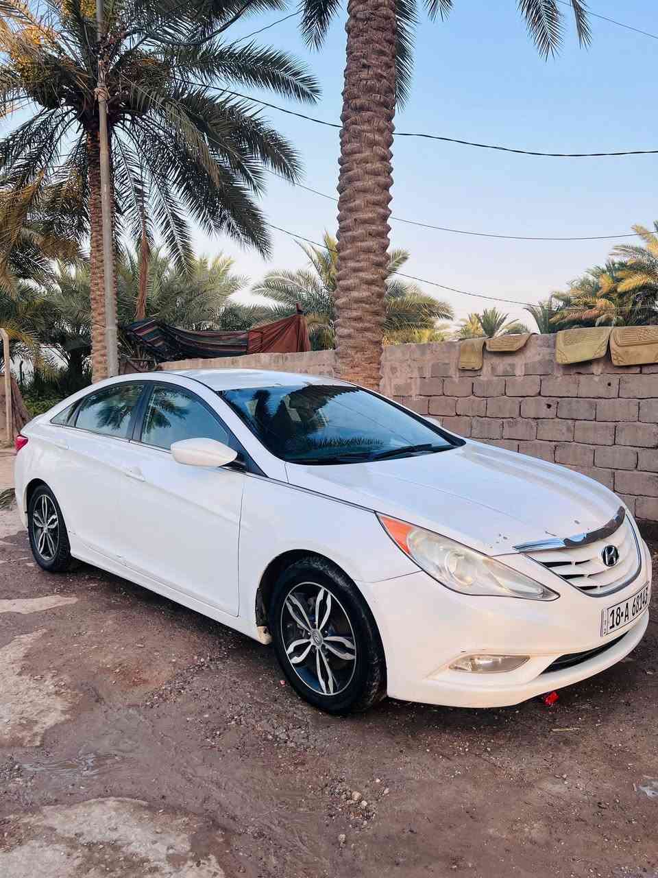 السلام عليكم ورحمة الله 
سوناتا 13 امريكي اليبر واحد 
بابل دولي مكيه 2400 تبريد ثلج حديد تخم السياره وضع شركه قطعتين صبغ بدون دواخل بدون تبديل 
السعر 92وبيه مجال بابل القاسم 
***********//***********
