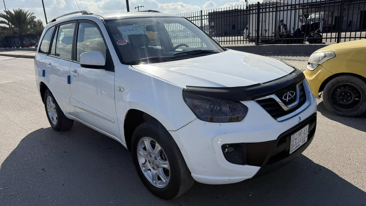 للبيع شيري تيكو موديل 2012 رقم بغداد تحويل ثاني يوم بيها صبغ نص جاملغ الامامي الباقي مكفول جاهزه كير مكينه صدر خلفي امامي جديد امسويله ادامه كامله اي نقص مابيها اترايها طكه متسمع بيها داخلها جديد كشناتها جدد السياره مابيها اي نقص خير من الله ماشيه 110 حقيقي السعر 57 مكانها بغداد الشعب للستفسار ***********
