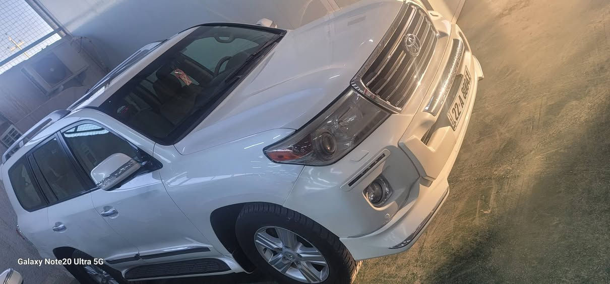 السلام عليكم اخواني الأعزاء
للبيع لاند كروز موديل 13ساز

رقم أربيل 

سيارة نظيفة جداً 

السعر 35الف$قابل للتفاوض 

موقع السياره بغداد التاجي 

للاستفسار ***********📞
