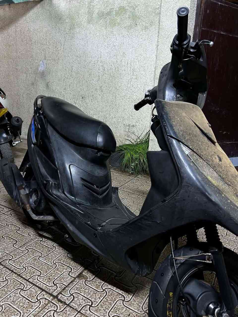 دراجه ماكس عدله البيع دراجه حلوه ومكينه بلاديه  السعر 700وبيهه مجال الستفسار عله رقم ‏‪***********‬‏ المكان بغداد حي جهاد
