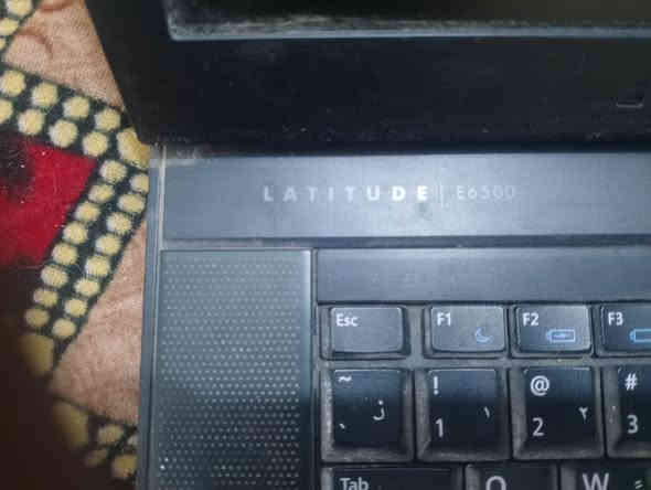 حاسبه ديل شغاله الرام 4 الهارد 320 وندوز7 عوزها بس بطاريه مع شواحن اثنين وحده اصليه 135واط و الثانيه عادية السعر 80 مكاني كربلاء رقمي ***********
