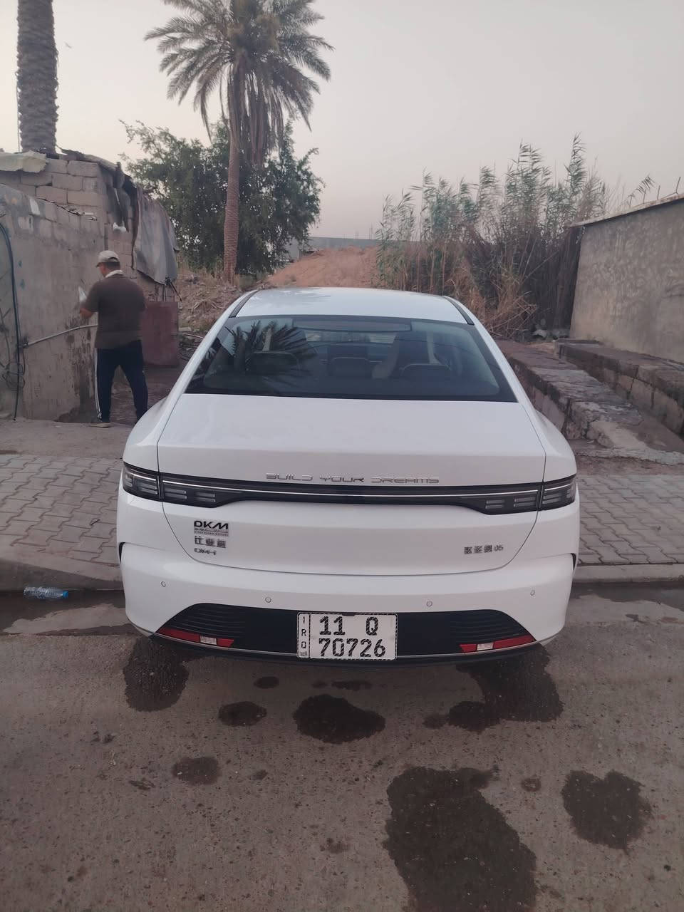 السلام عليكم BYD دستروير للبيع ٢٠٢٥ 
سياره ماشيه ٥٠ الف 
السياره بيها بارد بالبنيد مكفوله من الصبغ
السياره بسمي جاهزة على وضع الشركه
السعر ١٨٧٠٠  وبيها مجال
مكان السيارة ابوغريب 
*********** واتساب
***********
