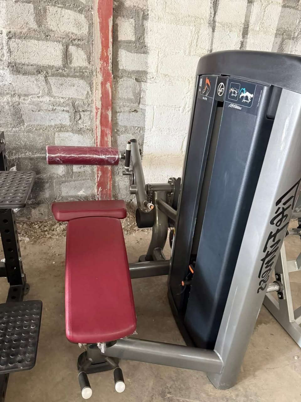 متوفر للبيع جهاز دفع ماكنة / سيقان خلفي جالس / سيقان خلفي نائم
للاتصال على واتس اب ***********
