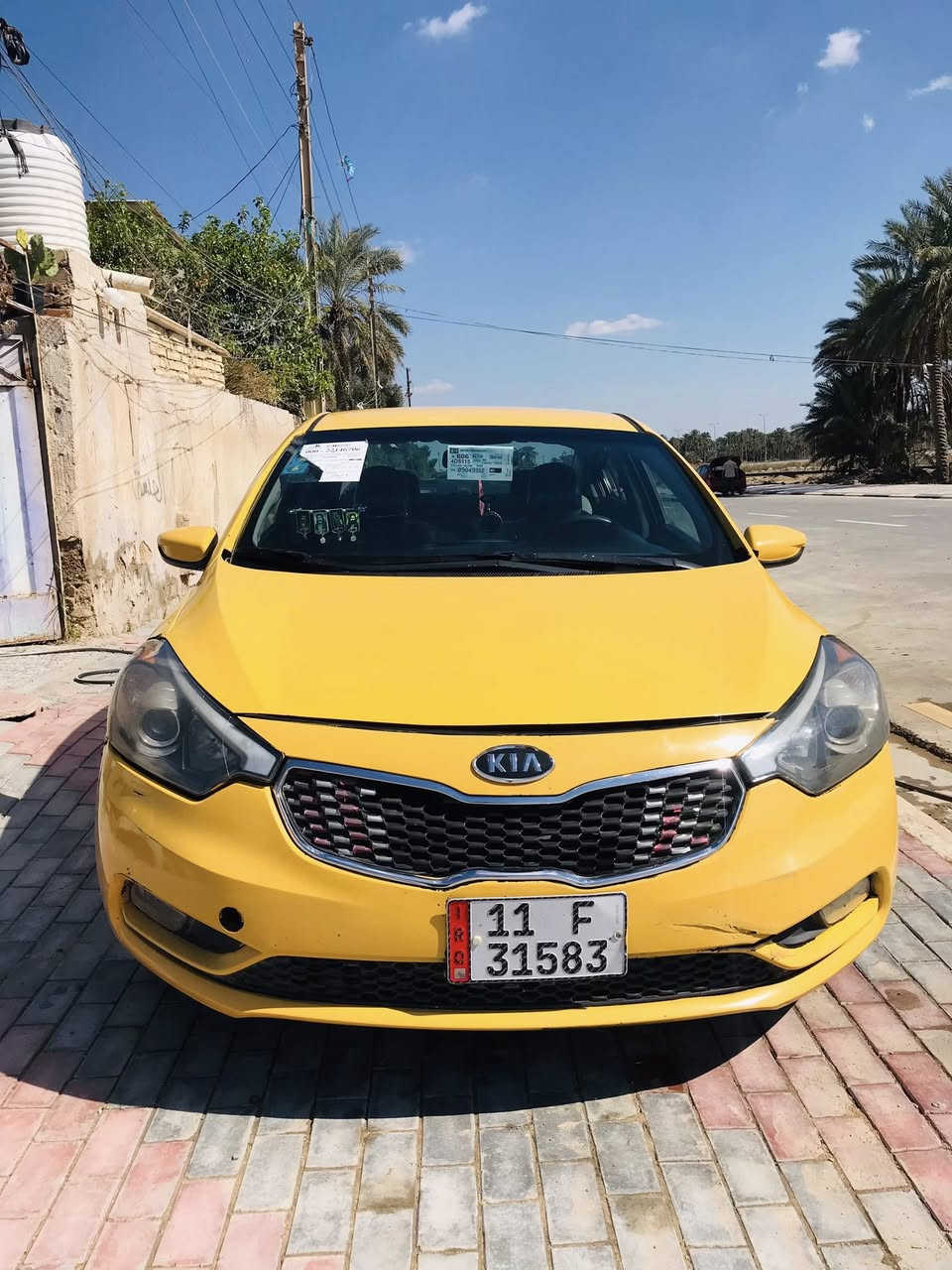 السلام عليكم
فورتي2014سياره بسمي مداور شوكت ميعجبك
سياره كير مكينه خير من الله سياره عليه منضومه مال غاز
تخم تاير حداديه كامله جديده سياره ضربته جاملع وشويه من بنيد سياره بدون دواخل سياره مكينه دوش الفين
السعر ٩٩وبيه مجال ***********
