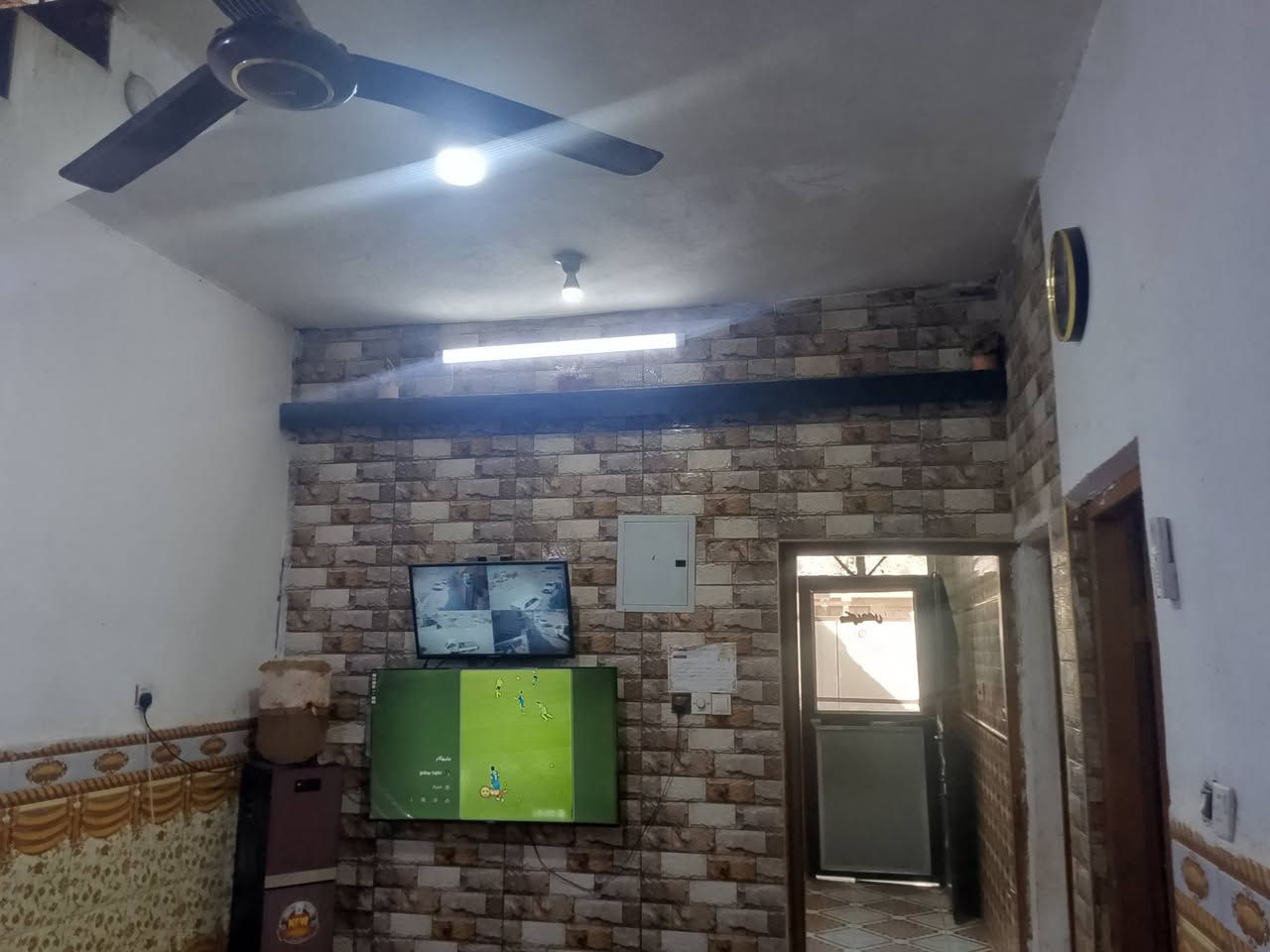 مشتمل البيع انوار خلف مستشفى الكرامه شارع 20قريب المدرسه صينيه الوجيه 7ونص ونزال20طابق ونص ينباع عله المبادره  ونقد الهاتف  ***********
