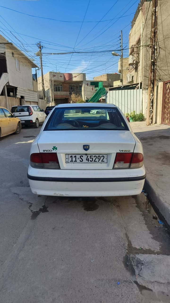 سمند مديل 12 رقم بغداد انكليزي باسمي تحويل مباشر هزة جديدة السياره حلوة وكاعده وخير من الله بس بابين الصدر والورا مرشوش كلير فقط لا ضربه لا معجون ومكينه وكير كامله مكفوله حلوه گلب واطلع السعر (50) وبيها مجال مكان بغداد البياع الرقم (***********)
