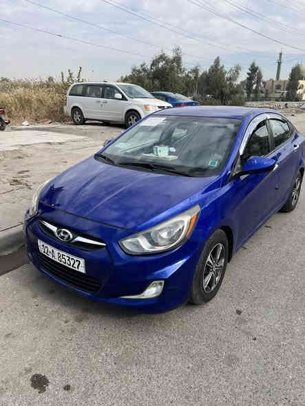 لسلام عليكم 
اكسنت مديل 2013 ضررها خلفي قبق صندوك وروس الجاملغات بارد بدون صبغ السياره بسمي وشرط التحويل وبيها كابون 
السعر 88 وبيها مجال 

‭0771 823 7762‬
***********
