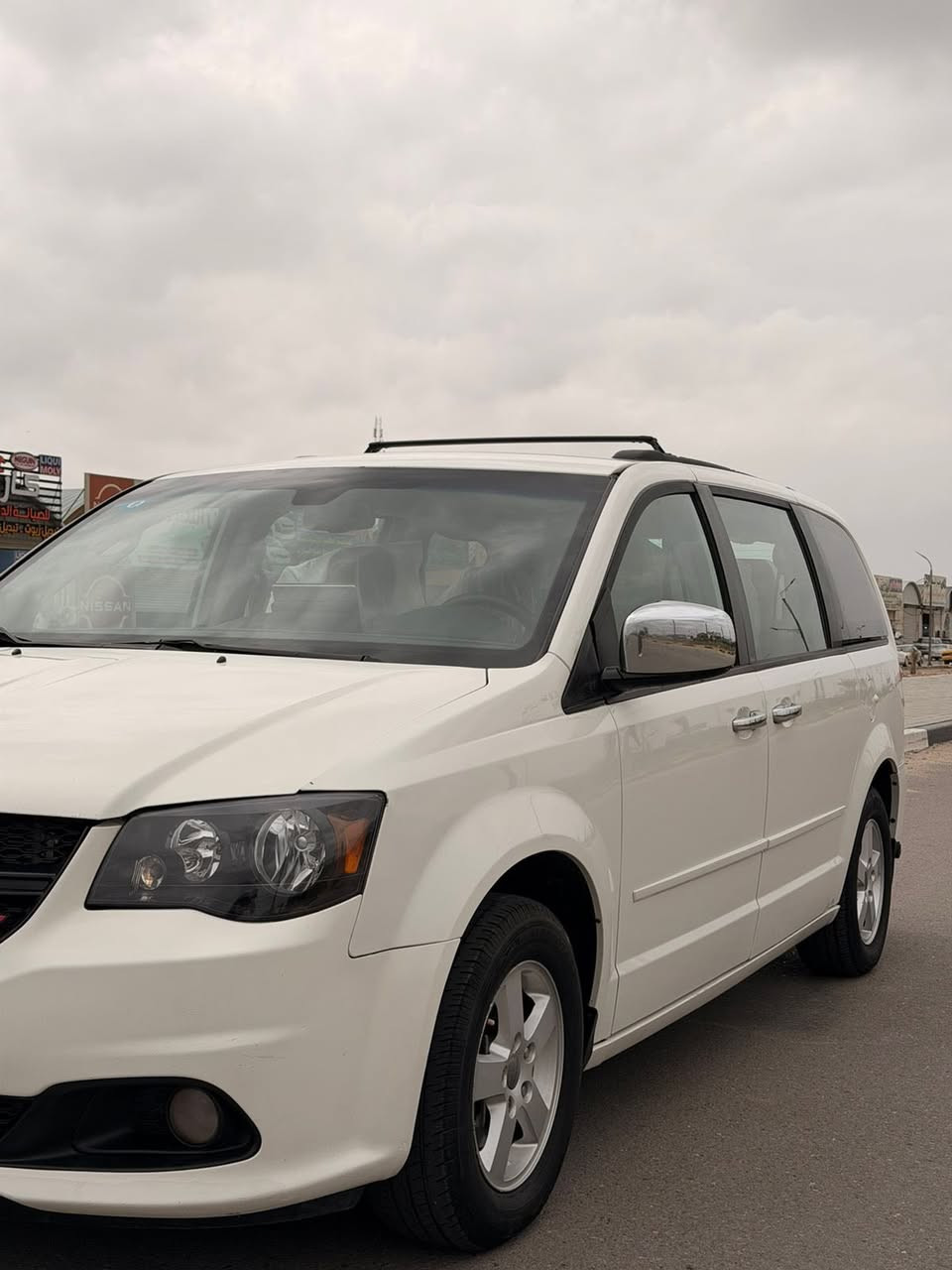 يا الله سلام عليكم دوج كرفان مديل ٢٠١٢ سبعه راكب السياره تشتغل نظام الغاز والبانزين فو مواصفات حادثه جاملق وبند بدون دواخل ولا أرباك مكينه ٣٦٠نفس الجارجر برغي نقص ما بيهه رقم بغدا إنكليزي تحويل السعر ١٣٥وبيهه مجال اتصال ***********
