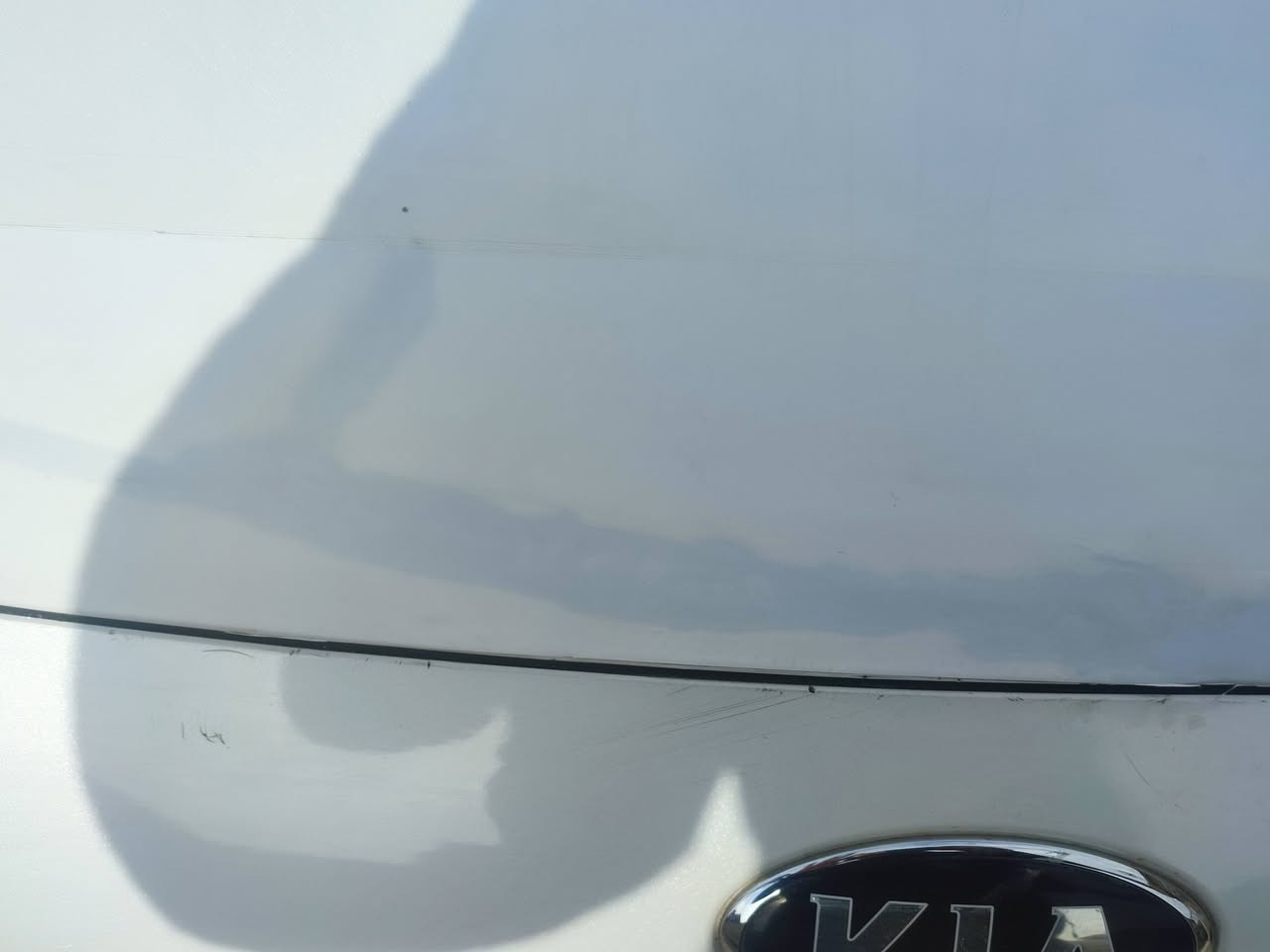 السلام عليكم سيارة سيراتو 2017
سيارة كفاله بس شخط بل بنيد امامي كدامك بصورة 
سيارة كفاله عام  السعر127 مكانه النجف كوفه  بس عليه غرامات مليون ينقطع من الحساب مكلف بل نشر اتصال فقط 
***********
