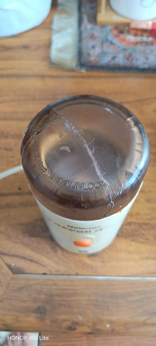 طاحونة ناشيونال ياباني استيراد المنشاة العامة التجارية العراقية شغالة على الفحص بيهة ضرر فقط الغطاء الاعلى وملحوم مثل ما مبين بالصور السعر ٢٠ وبيها مجال المكان البياع. للتواصل خاص.


**إذا كنت صاحب هذا الإعلان وتريد حذفه لأي سبب، رجاءا أرسل رسالة إلى الدعم الفني**