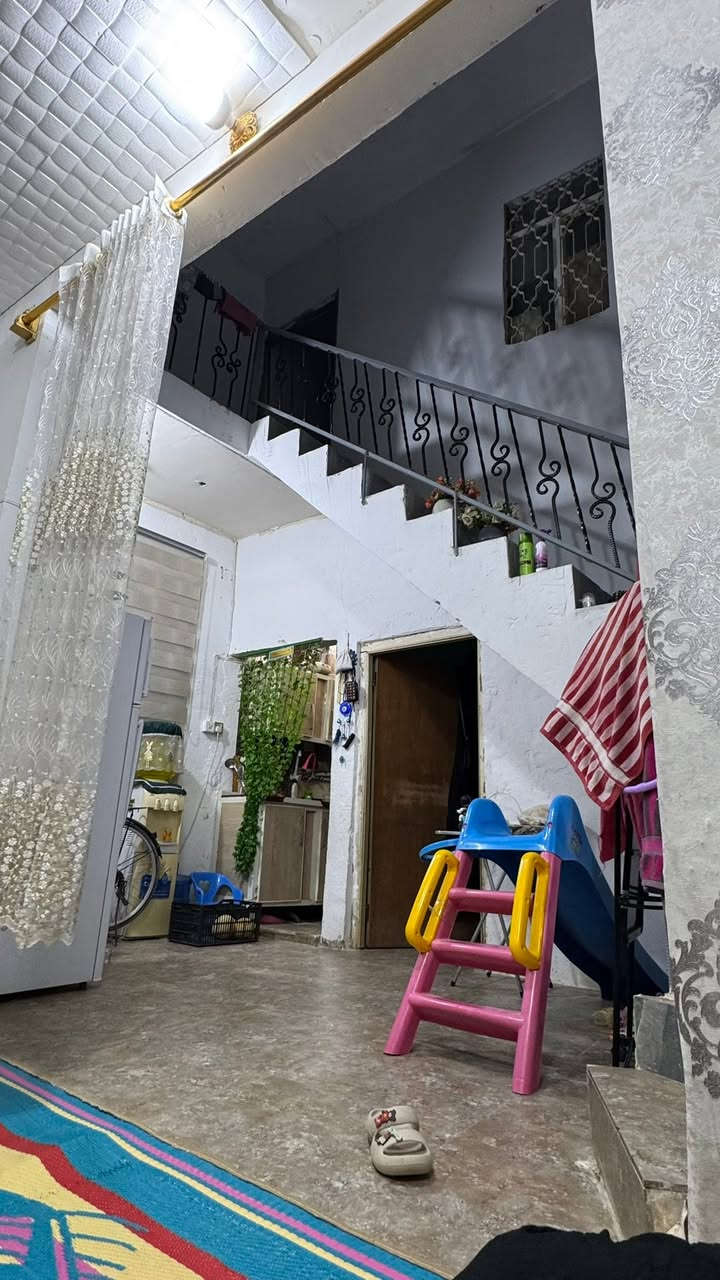 بيت للبيع طابو زراعي سند 25 اقرار محكمه باسمي المساحه 50م يتكون من غرفه فوك وغرفه جوه وصاله جبيره مفتوحه ومطبخ وصحيات المكان طريق الحر نهايه المعملجي شارع جامعه اهل البيت خلف مدينه اللعاب النوارس والمدينه المائيه 

للأستفسار اتصل ***********
