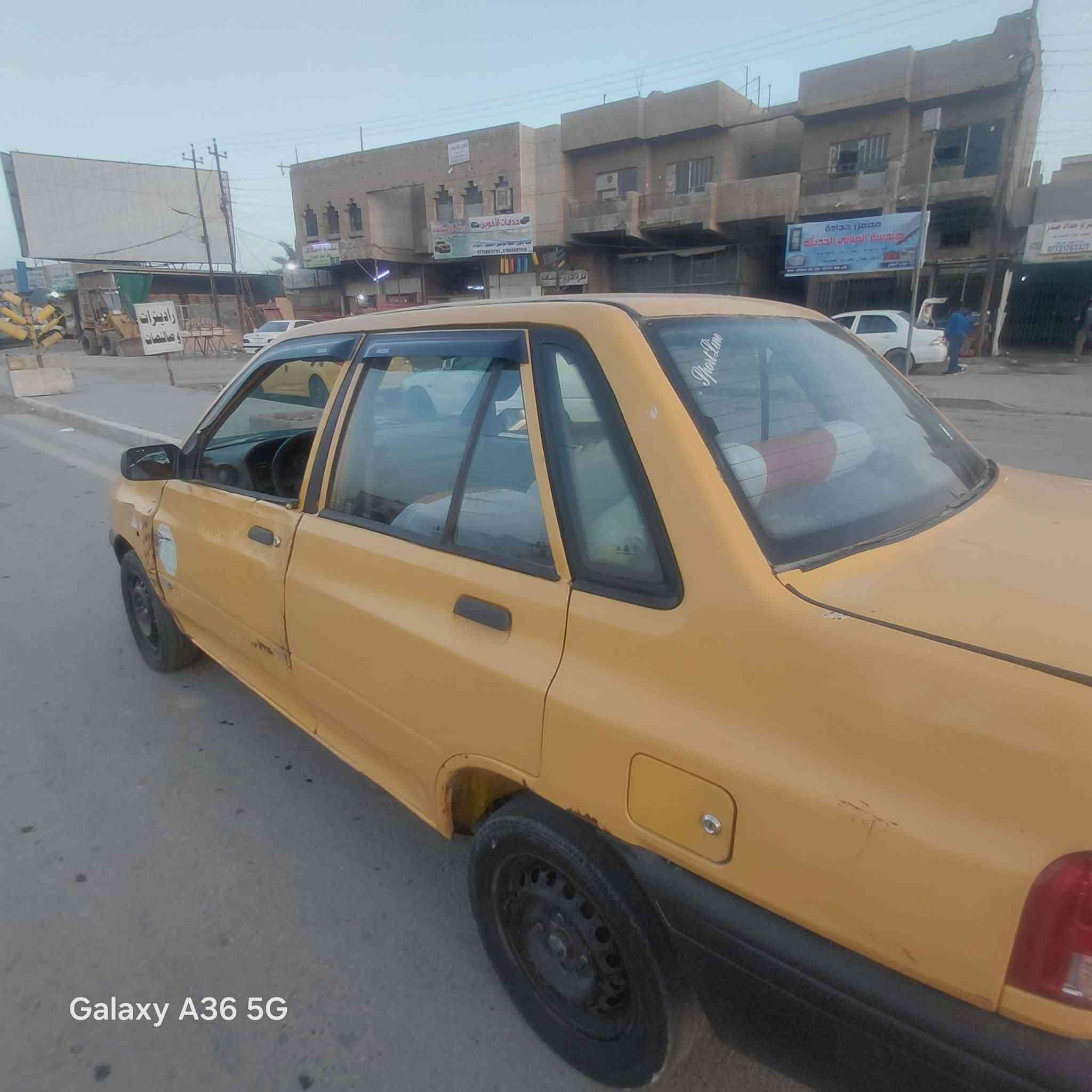 السلام عليكم  مديل  ٢٠١٢ مكينه كير مكفول  شواصي مكفول كهرباء كل شغل سياره جاهزه  هيه ٢٠٠ الف غرمات  ٥٠٠ الف على مشتريه  تحويل مباشره  السعر١١ بيه مجال الشراي  مكاني بغداد حي الجهاد  رقم ***********
