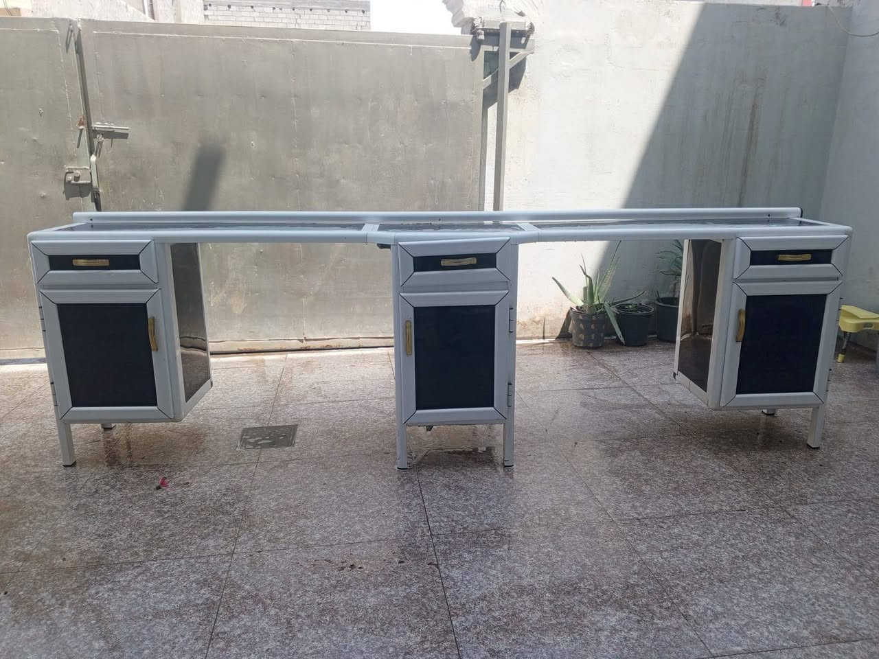 للبيع معرض 125
ميز حلاقة 3امتار المنيوم 75
للاستفسار ***********
بهرز حي القادسيه
