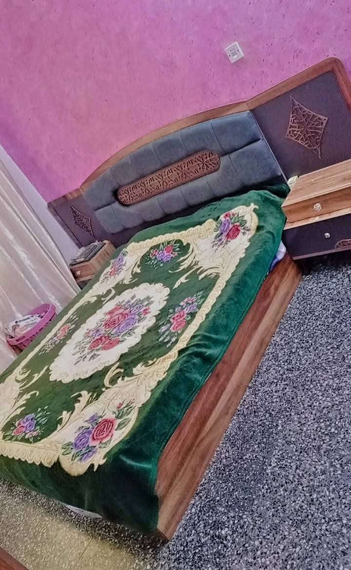 غرفه نوم تركي
7قطع مبيها ضرر  سعر ٥٥٠ وبيه مجال ع خاص 
العنوان عامريه الفلوجه  
*********** للإستفسار
