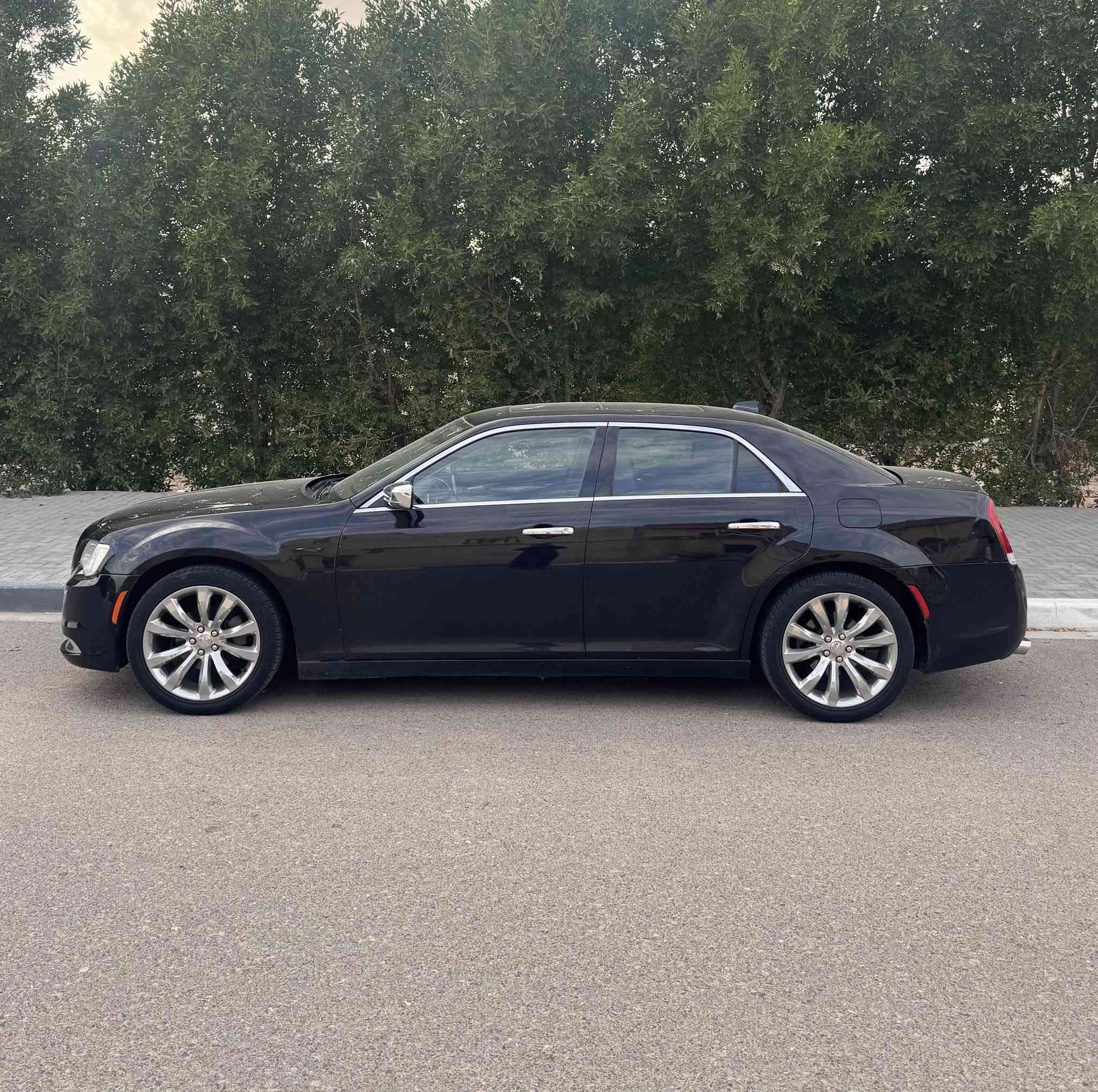 اوباما 2018 اصل فول مواصفات بنورما و خزن كشنات
ادوات متومة اربيل شغل درجة اولى محرك كير كفالة حدادية جاهزة غرفتها جديدة تخم تاير جديد مكصوصة جنطة مكاني البصرة السعر 80 وبيها مجال بسيط حك الجية 
للاستفسار *********** بيع فقط بدون مراوس
