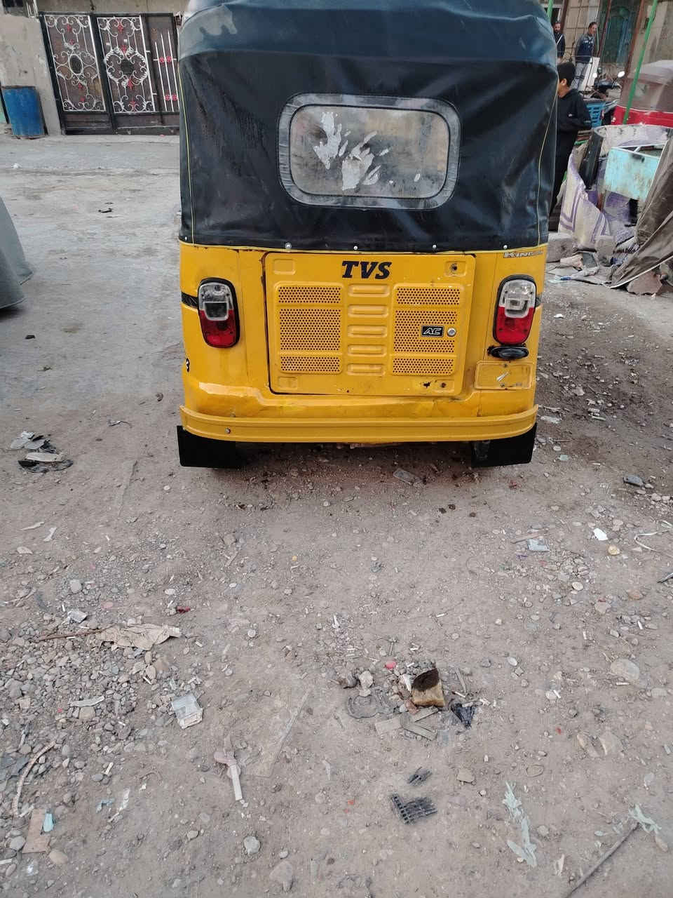 سلام عليكم تكتك تيفي اس موديل ١٩ شهر الثاني أوراق جاهزه كبل للشارع سعر مليونين و٩٠٠ وبيه مجال بغداد مدينه الصدر ***********
