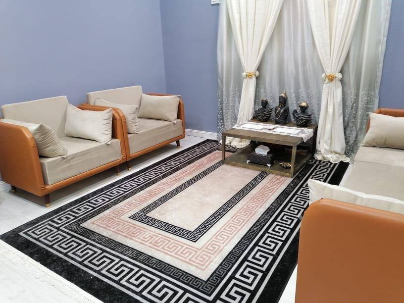 القنفات الصغار قياسههم طول وعرض 110* 75
والكبيره طولها 220 * 110
 تفصال دبل بلوك ثقيل ٣ طبقات  الظهر مالته جلد فصلته ب٧٥٠ واريده ب٥٠٠ وبي مجال 
المكان البصرة حي الحسين


**إذا كنت صاحب هذا الإعلان وتريد حذفه لأي سبب، رجاءا أرسل رسالة إلى الدعم الفني**