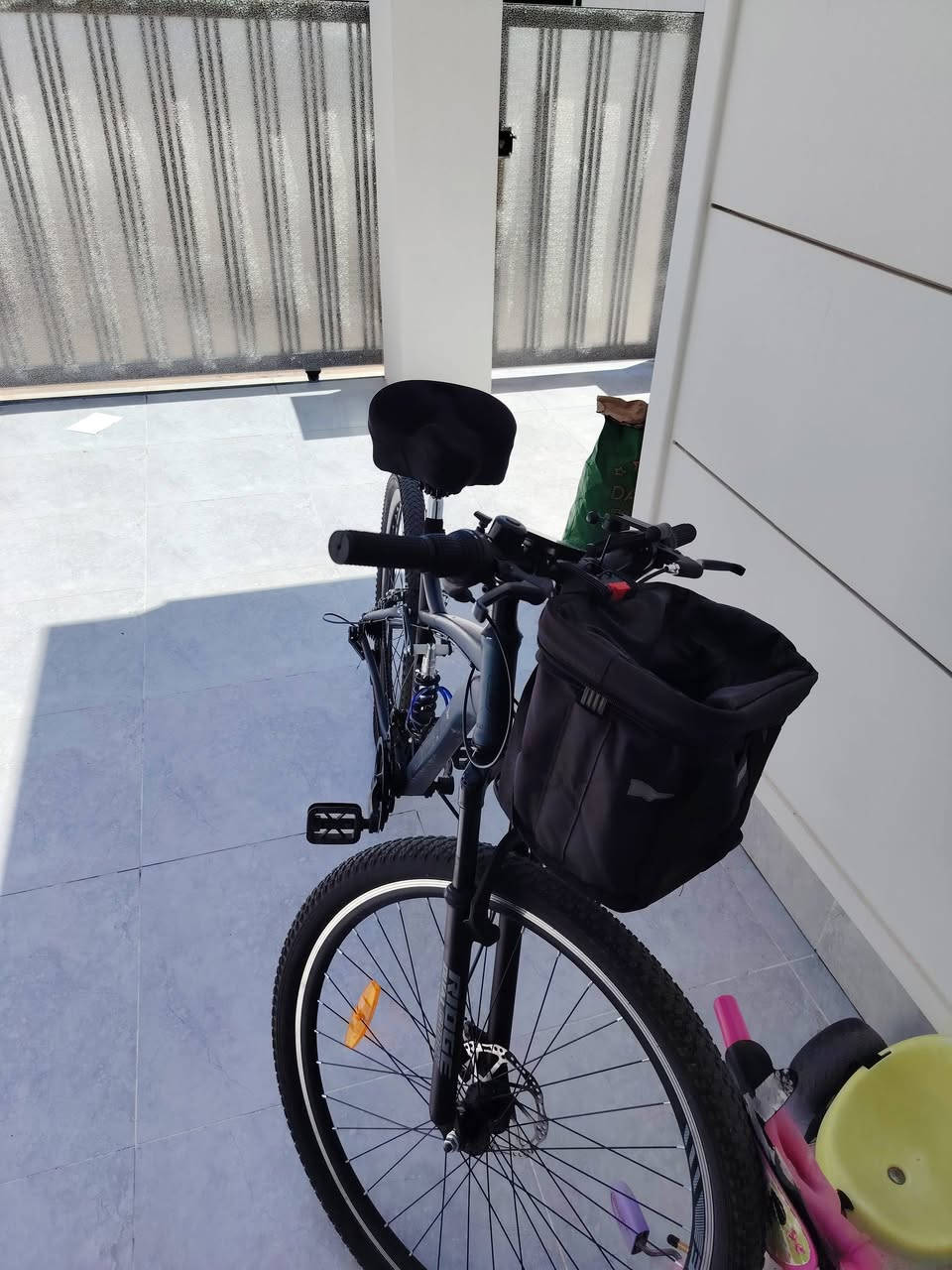 Shimano ridge 29 inch
حجم ٢٩
كلهم ب شرط

عنوان كلار
***********
سعر ٢٦٠ و مجال
