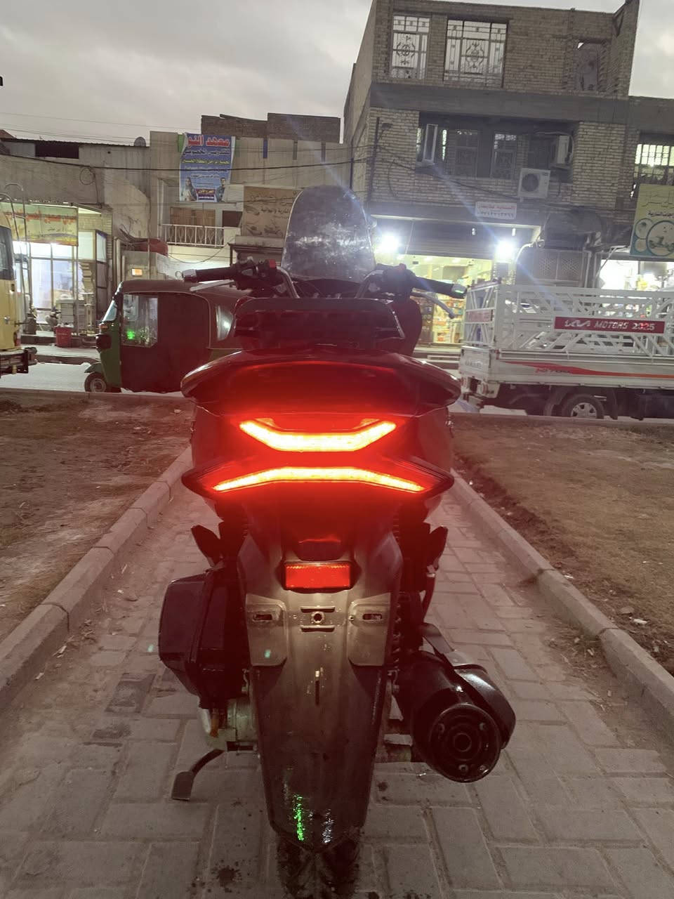 سلام عليكم بي سي اكس جيل ثالث دراجه مكينه مكفوله عنوان مدينه الصدر السعر 1 و٧٠٠ رقم الهاتف ***********
