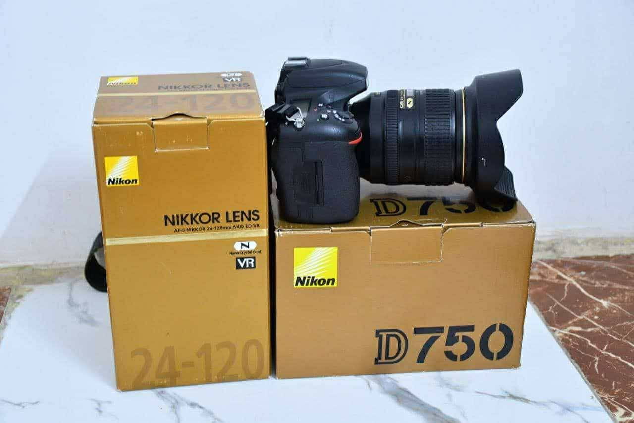 #كامره #نيكون750
الكامره نضيفه كلش مستخدمه قليل محتاج وريد ابيعه 
كوارتينه وعدسه نانو كرستال ورام وهود الكامره كامله 
مكاني بصره ماعدي توصيل و مامتواجد ع النت رقمي ***********
