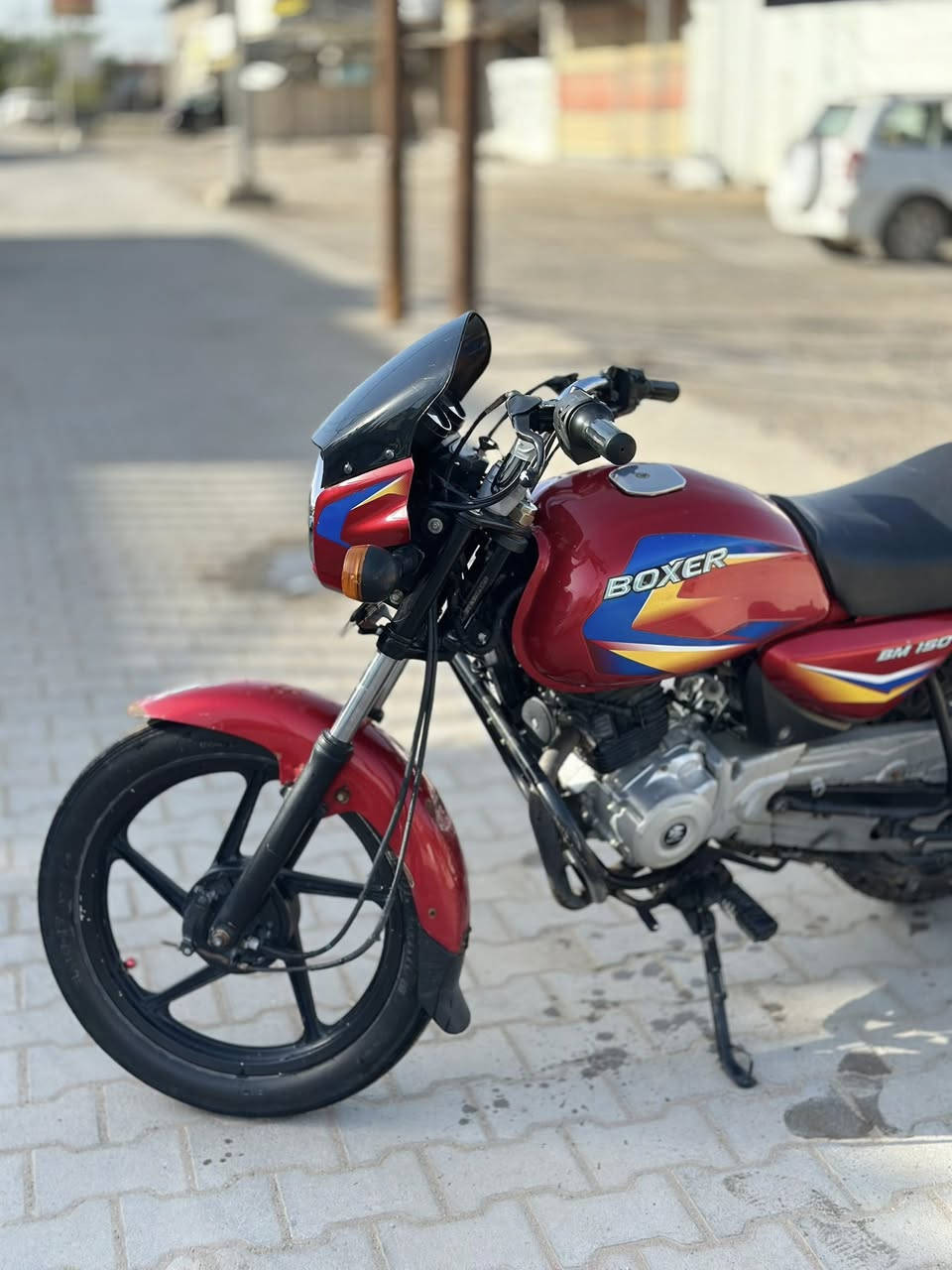 سلام عليكم 
بوكسر موديل ٢٠١٩ اوراق اصولي 
دراجه ممفتوحه كلها شغاله بس بيها خيط 
سعرها ٨٠٠ وبيها مجال 
***********
مكاني بابل مركز
