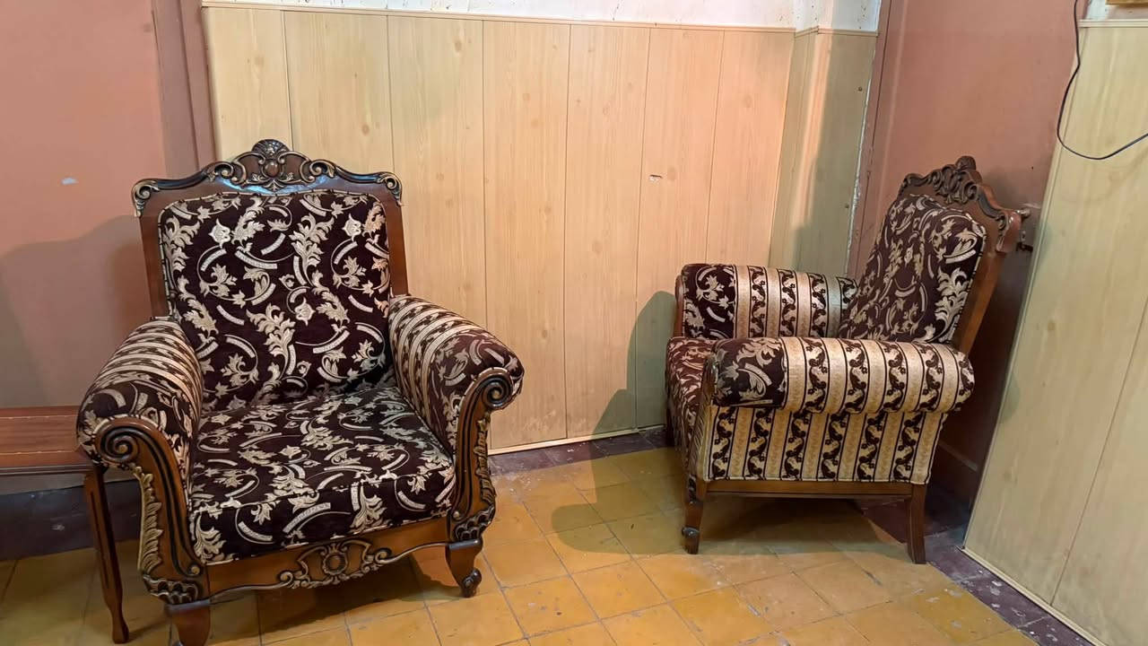 السلام عليكم تخم ملكي عشر مقاعد للبيع نظيف جدا عنواني بغداد الكرادة


**إذا كنت صاحب هذا الإعلان وتريد حذفه لأي سبب، رجاءا أرسل رسالة إلى الدعم الفني**