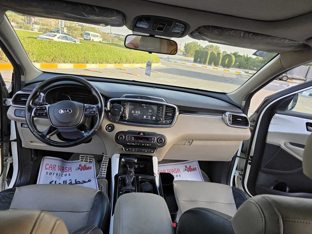 سورينتو خليجي للبيع 2019 فول مواصفات 1/1
ماشيه 122km
مكفوله من كير ومحرك وتبريد وكشر ماعده بارد بلجاملغ الخلفي وممبين مصلحه درجه اولى 
المواصفات 
7 راكب 
كشنات كهربائيه وجلد والاماميات حار وبارد والخلفيه حار
اربع كامرلت 
بانراما 
شحن واير ليس 
حساسات اماميه وخلفيه 
صندوك كهرباء 
تحكمات ستيرين 
مثبت سرعه 
فور ويل 
خرائط بدون انترنيت 
تبريد 3 قطع 
سايد بريك كهربائي 
دخول ذكي بصمه 
اشاير بلمري ومري كهرباء 
اناره ترحيب 
السياره فول مواصفات
رقم بغداد 
السعر 270 $ 
 الرقم ***********
العنوان بغداد
