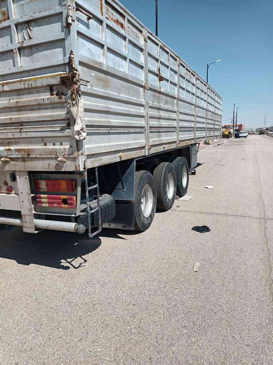 السلام عليكم
للبيع عربانة شاصي تركي 
الطول 12.5 
ثلاث دناكير 
دناكير 14 
تخم تاير 
عربانة حلوة ومكفولة وجاهزة للعمل 
العنوان .كربلاء المقدسة 
للاستفسار. ***********
