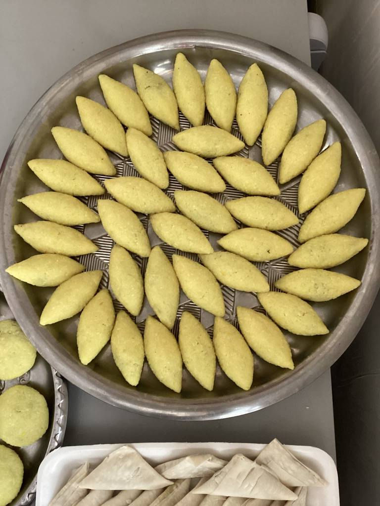 الكتابة
🌙 ✨🌙
🍽️ عروض المشكل العيدية
(كبة تمن – بورك – سمبوسة – كبة برغل مرق – كبة برغل قلي)
🔥 العرض الأول:
🎉 50 قطعة بـ 10,000 دينار فقط
🔥 العرض الثاني:
🎉 70 قطعة بـ 16,000 دينار فقط
🔥 العرض الثالث (عرض العيد الكبير):
🎉 100 قطعة بـ 20,000 دينار فقط
🥩 لحم عراقي ذبح ثقة
💛 ثقتكم بينا هدفنه
🚚 توصيل لكل شطرة
📩 للحجز مراسلة خاص الشطره, ذي قار


**إذا كنت صاحب هذا الإعلان وتريد حذفه لأي سبب، رجاءا أرسل رسالة إلى الدعم الفني**