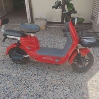 اخوان عندي دراجه عارضها للبيع  سعر 250 نهايتها مكاني بل كاظمية شارع 60...