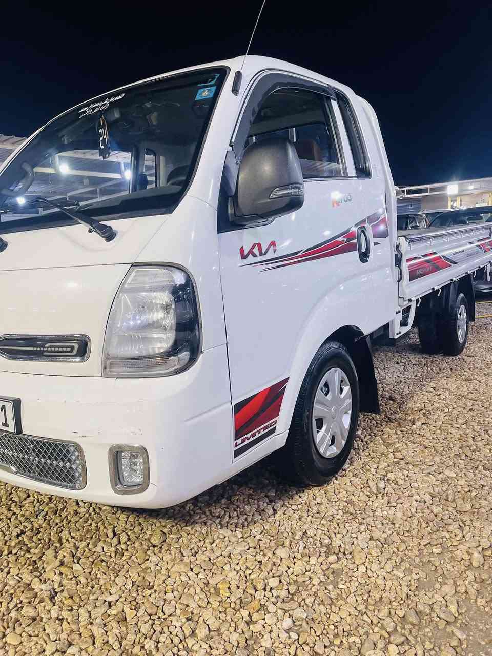 السلام عليكم ورحمة الله وبركاته
كيا موديل 2024 
مكفوله كفاله عامه 
من كير من محرك 
كله جديد 
برغي مامفتوح 
العنوان حله 
***********
