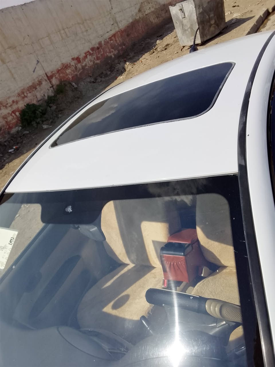 السلام عليكم هونداي اكسنت فيرنا 2010 للبيع بيه صبغ جاملغ خلفي ورا السكن فقط بدون داخل بدون بارد سياره مكينه 16شرط سياره جاهزه سلايت السعر 95 لاستفسار ***********بي واتساب
