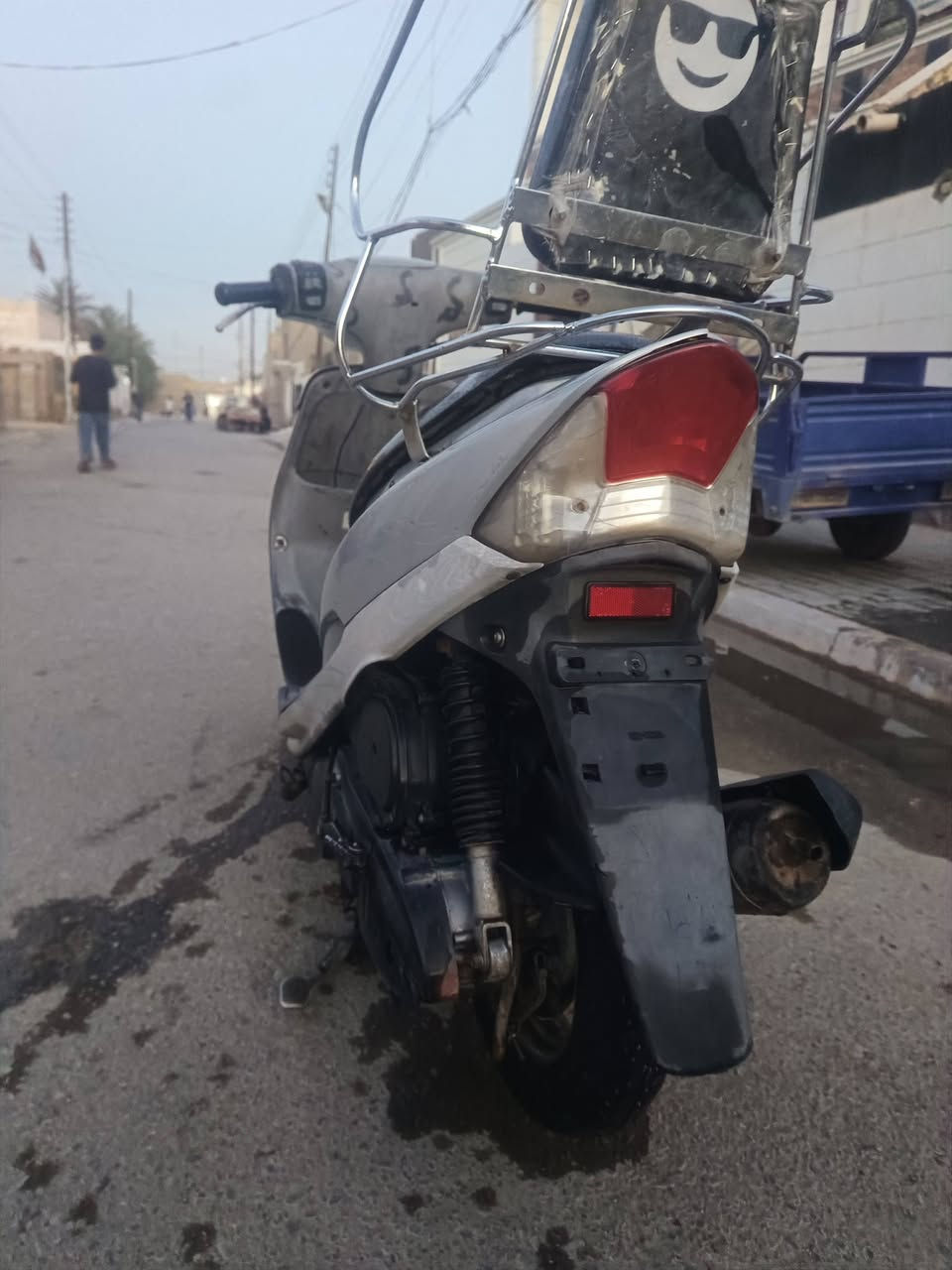 سلام عليكم دراجه ماكس منغولي للبيع دراجه مفتوحه بس مرا وحده مدل بيه ولفات وعوزه جوزه دراجه ما بيه بعد اي نقص مكاني ديوانيه حي العسكري صدر رابع قرب جامع زين العابدين اي ستفسار رقم ***********
