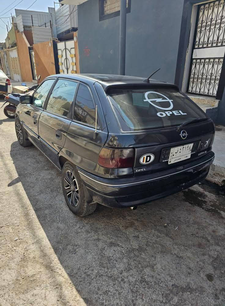 متاح استرا موديل ٩٣ محرك 16 تبريد  بدون صبغ دواير    ودوسات فقط ستيرن بور قفل مركزي تنته رقم بغداد مشروع وطني كاربون بانزين سنويه ٢٧ مكان السياره موصل 
شراي اتصل ***********
