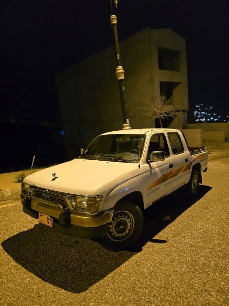 توێتا ئەڕنەب مۆدێل ٢٠٠٢  گێڕو مەکینە بێ عەیبە  دوو پەڵە بۆیاخی هەیە بێ ناو گرتن   ئاڕم پلاستیک سلێمانی  بەشەرت  چوار تایەی نوێی لەژێرە 
ناو نیشان //قەزای دووکان  
ژ/***********
ژ/*********** دخان, السليمانية
