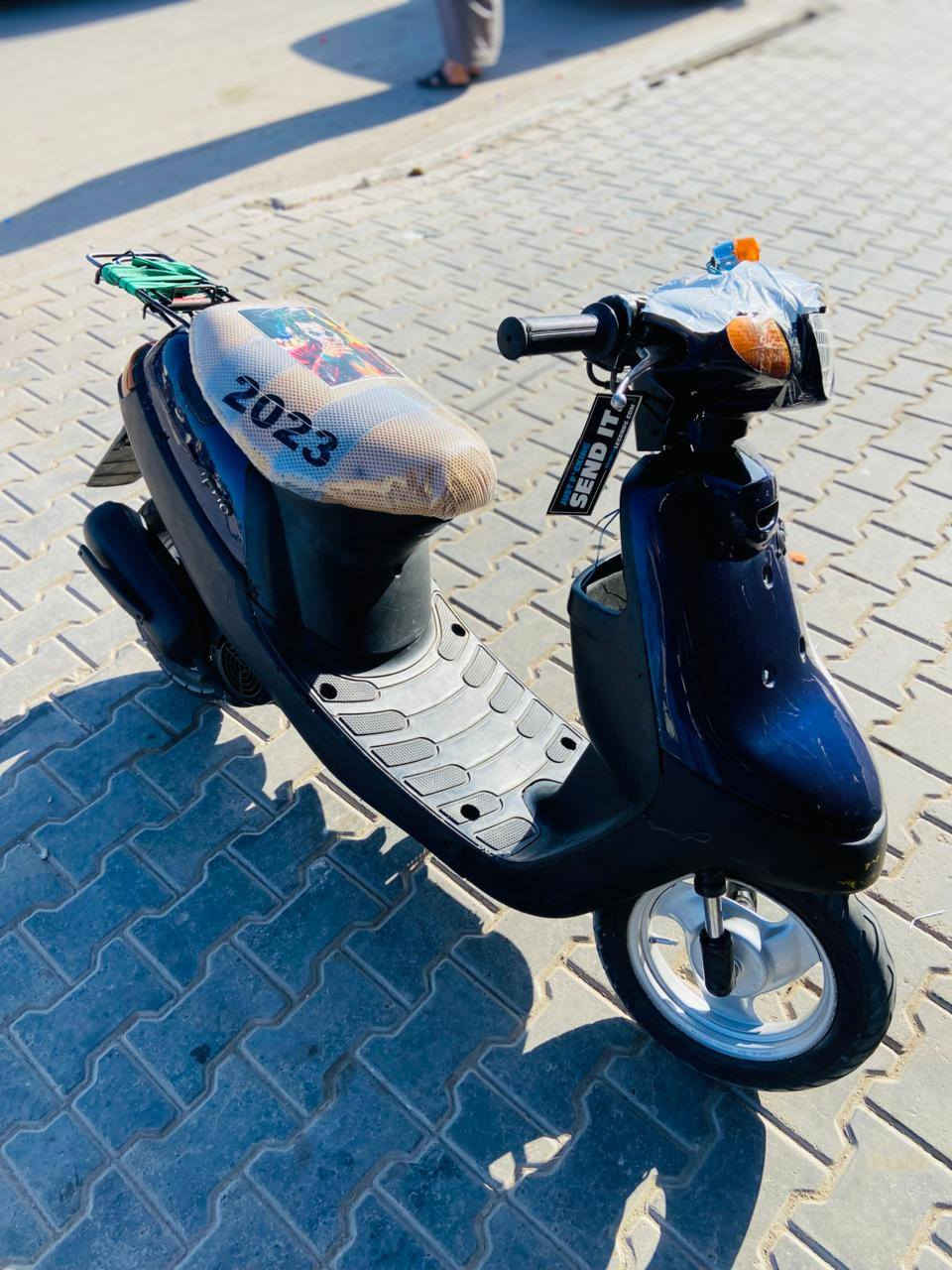 سلام عليكم شباب هاي دراجه للبيع
بيع مستعجل دراجه مجفته مره وحده دراجه كامله كهربائيات مابيها نقص بس باتري امانت الله لباقي كله جديد سعرها ١٩٠ وبيها مجال حك جيه للاستفسار ***********  مكاني امن داخلي
