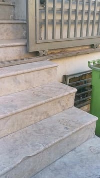 للايجار شقه في البلديات الزراعي ضياء الحلفي للاستفسار ٠٧٧٢٧١٢٣٠٠٩ مكتب...