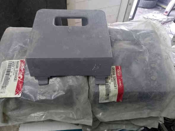 محلات ابو عادل 
 بيع الادوات الاحتياطية 
للسيارات الكوريه
 كيا.    بنكو         بريجو
ام عيون.      فونتيرا      بنكو 3 
بغداد كسره عطش
 *********** 
يوجد خدمه توصيل
