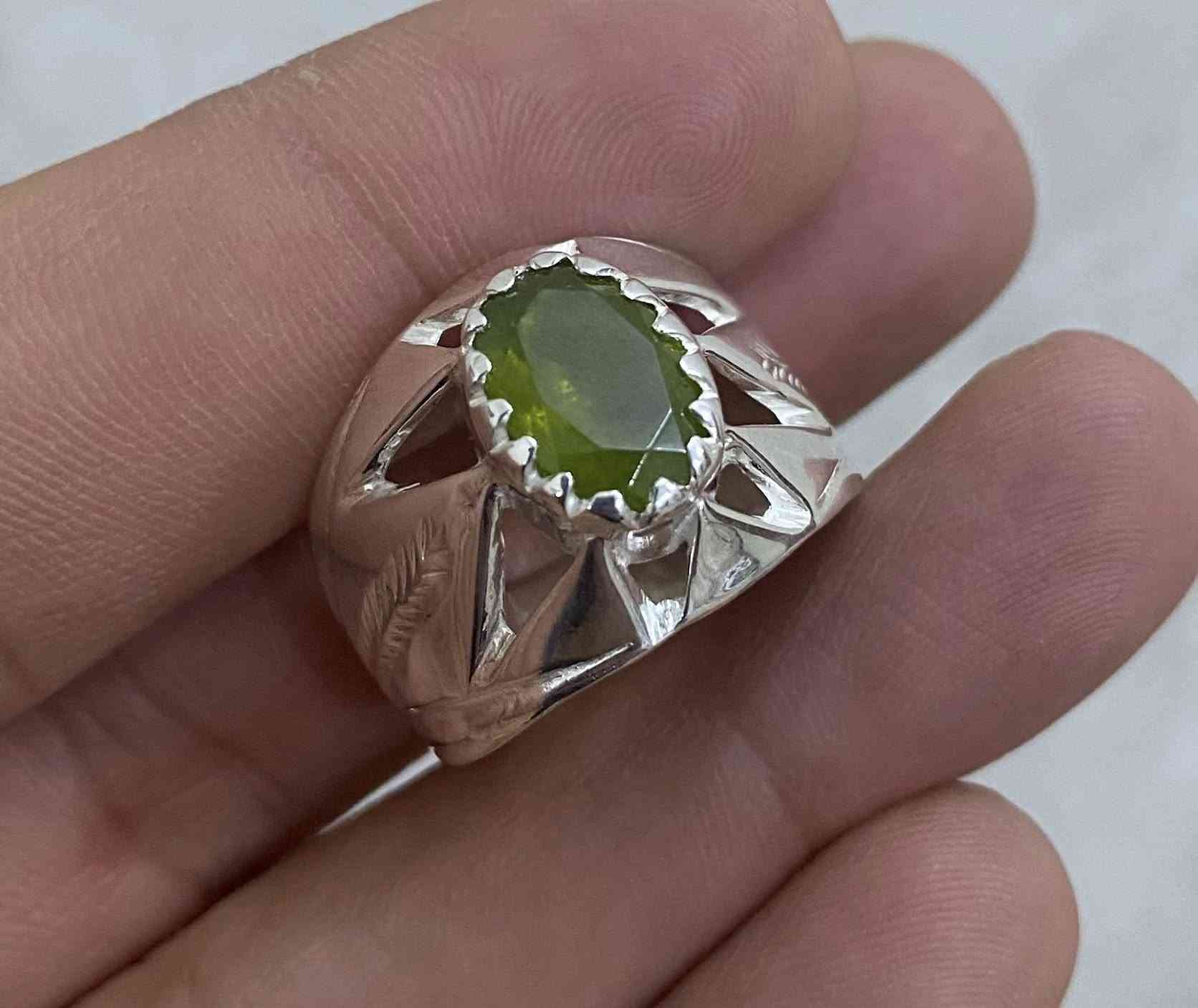 زيرجد افغاني طبيعي من غير معالجات  وزن الحجر ٤ قيراط بدون شهادة
السعر 150 الف سعر نهائي


**إذا كنت صاحب هذا الإعلان وتريد حذفه لأي سبب، رجاءا أرسل رسالة إلى الدعم الفني**