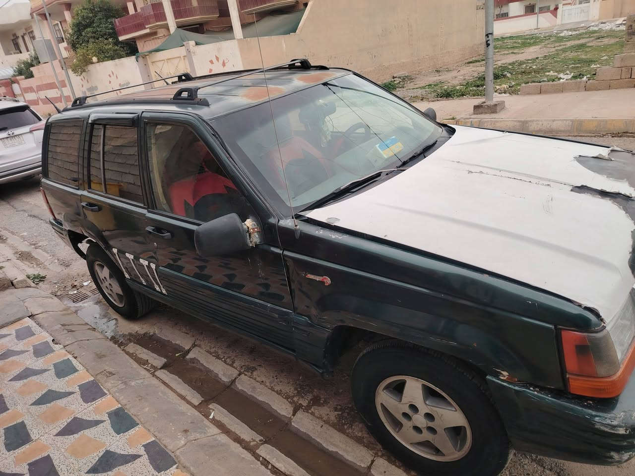 سلام عليكم جيب شيروك للبيع موديل 93 كير ومحرك بطه صدرها نظيف تخم طيارات جديد رقم صلاح الدين رقم  انكليزي وشرط التحويل السياره نظيفه وحلوه مال عيله مكان السياره كركوك قضاء الحويجه السعر 35

رقم الهاتف ***********
