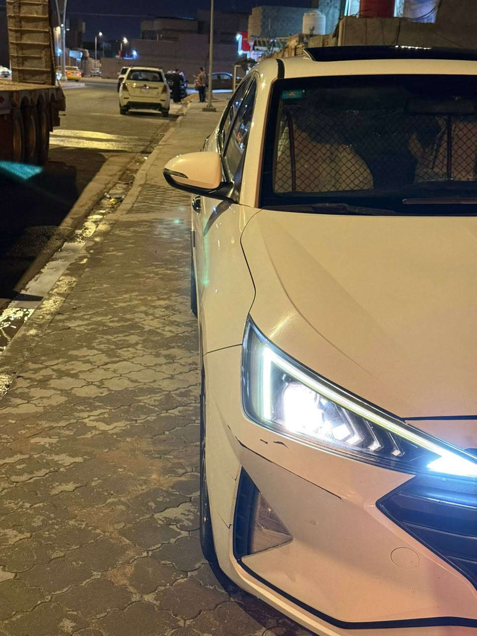 السلام عليكم النترا 2020 خليجي سياره كفاله عامه  ماعده 3 اصابع بارد الجاملغ الخلفي جوه الغبق مال البانزين سياره فوول 
حداده جديده + تخم تاير + تبريد + تدفئه + مكينه وگير كفاله 
حره باسمي شخصياً السنويه تنتهي ب2030
العنؤان البصره . الزبير . حي الخطوه 
لأستفسار . ***********
