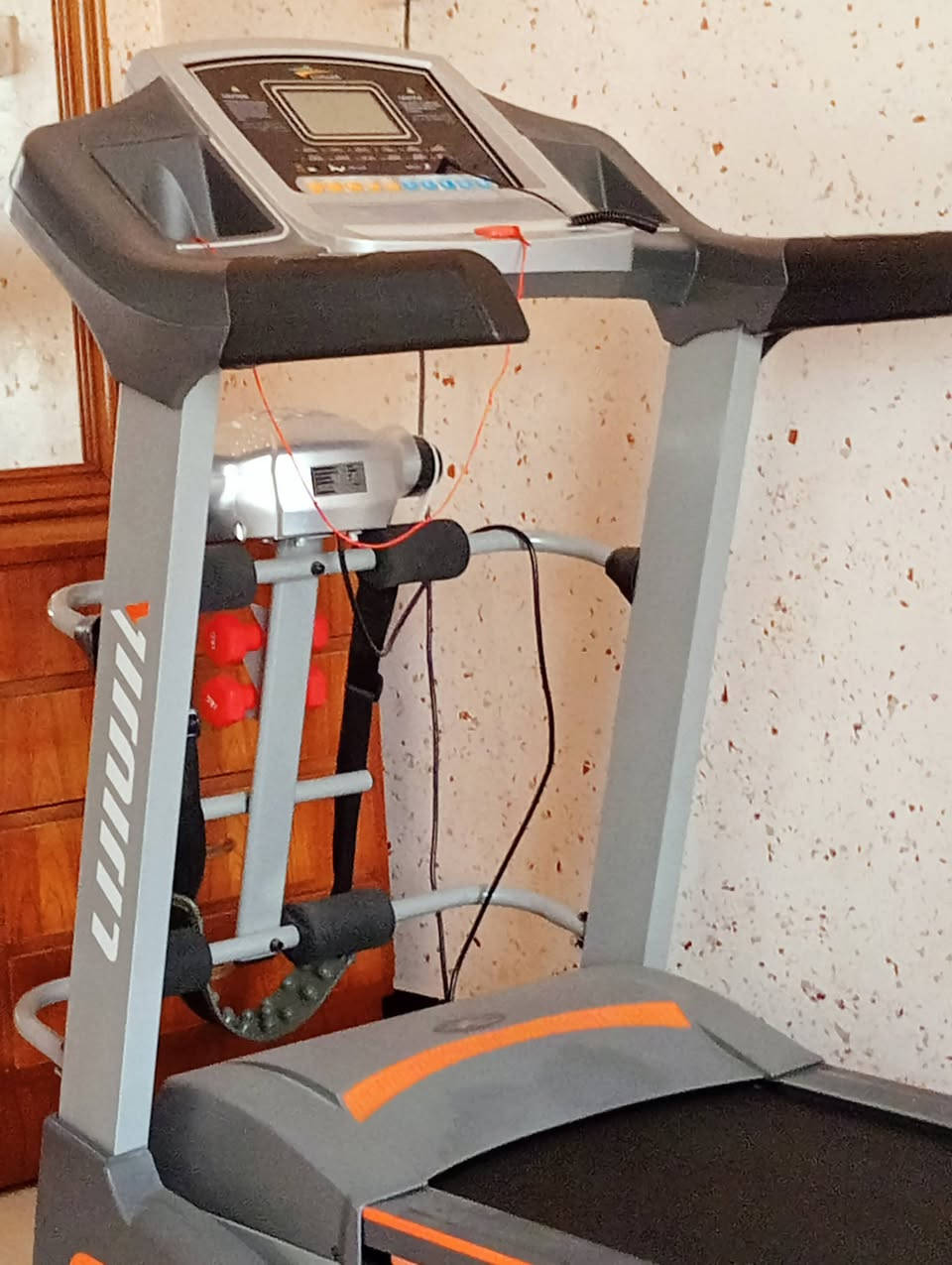 للبيع جهاز جري جبلي وعادي همين يشتغل
وياه جهاز تكسير الشحوم ابو البصمه يشيل 150
كيلو السعر 350 وبي مجال المكان بغداد جميله شارع71 مقابيل حسينه الانصار


**إذا كنت صاحب هذا الإعلان وتريد حذفه لأي سبب، رجاءا أرسل رسالة إلى الدعم الفني**