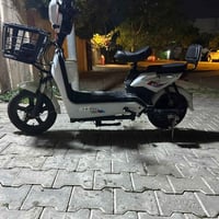البيع ماطزر شحن جديد 2025. بطاريات جديد السعر 175. وبي مجال 0775214974...
